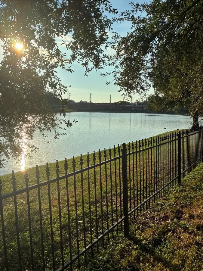 2203 Summer Bay Court, Sugar Land, TX 77478 photo 3
