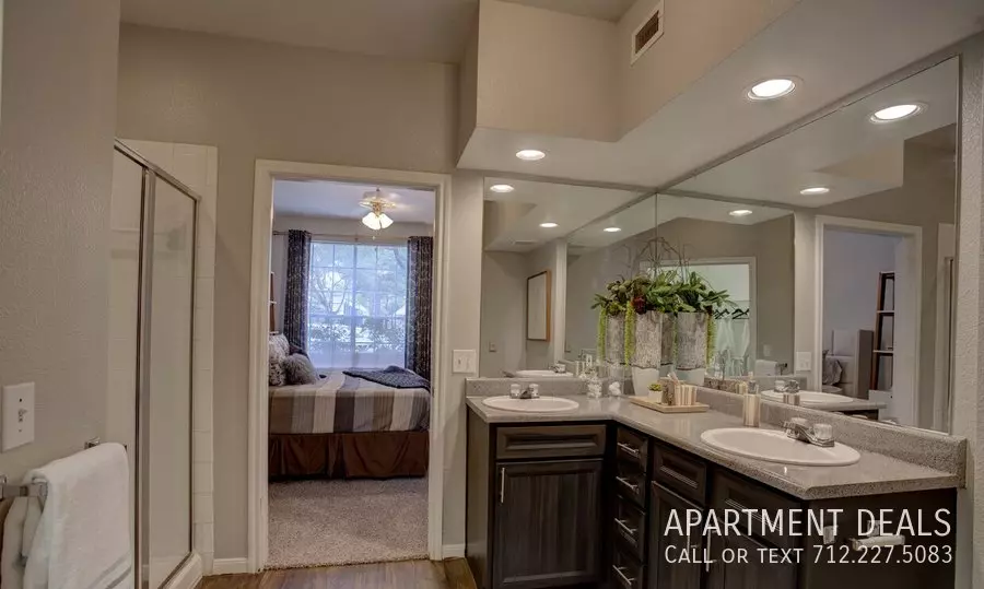 5561 New Territory Boulevard, Sugar Land, TX 77479 photo 4