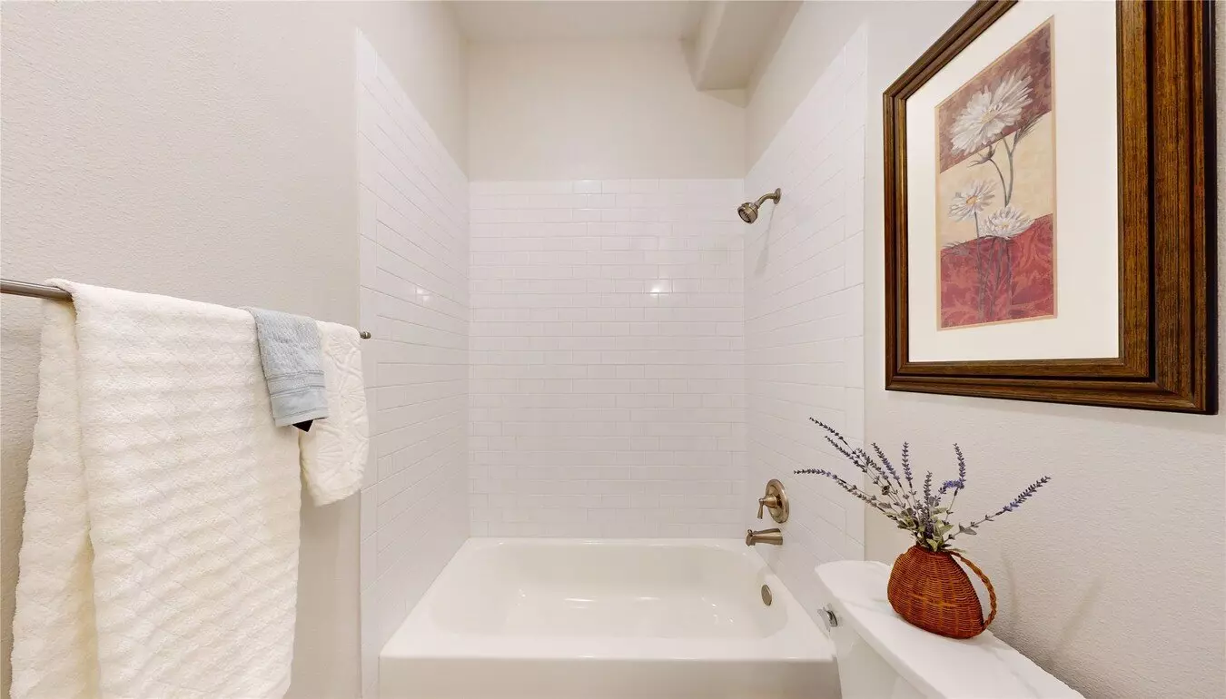 504 Nursery Road, The Woodlands, TX 77380 photo 3