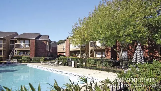 1006 Hicks Street, Tomball, TX 77375 photo 3