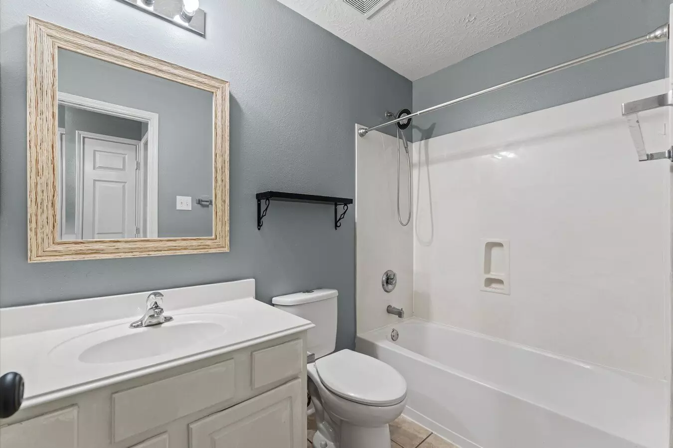 11919 Piney Bend Drive, Tomball, TX 77375 photo 3
