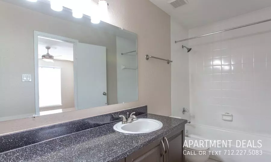 1521 Rudel Drive, Tomball, TX 77375 photo 4
