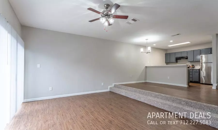 15246 Galveston Road, Webster, TX 77598 photo 3