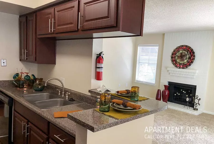 276 El Dorado Boulevard, Webster, TX 77598 photo 2